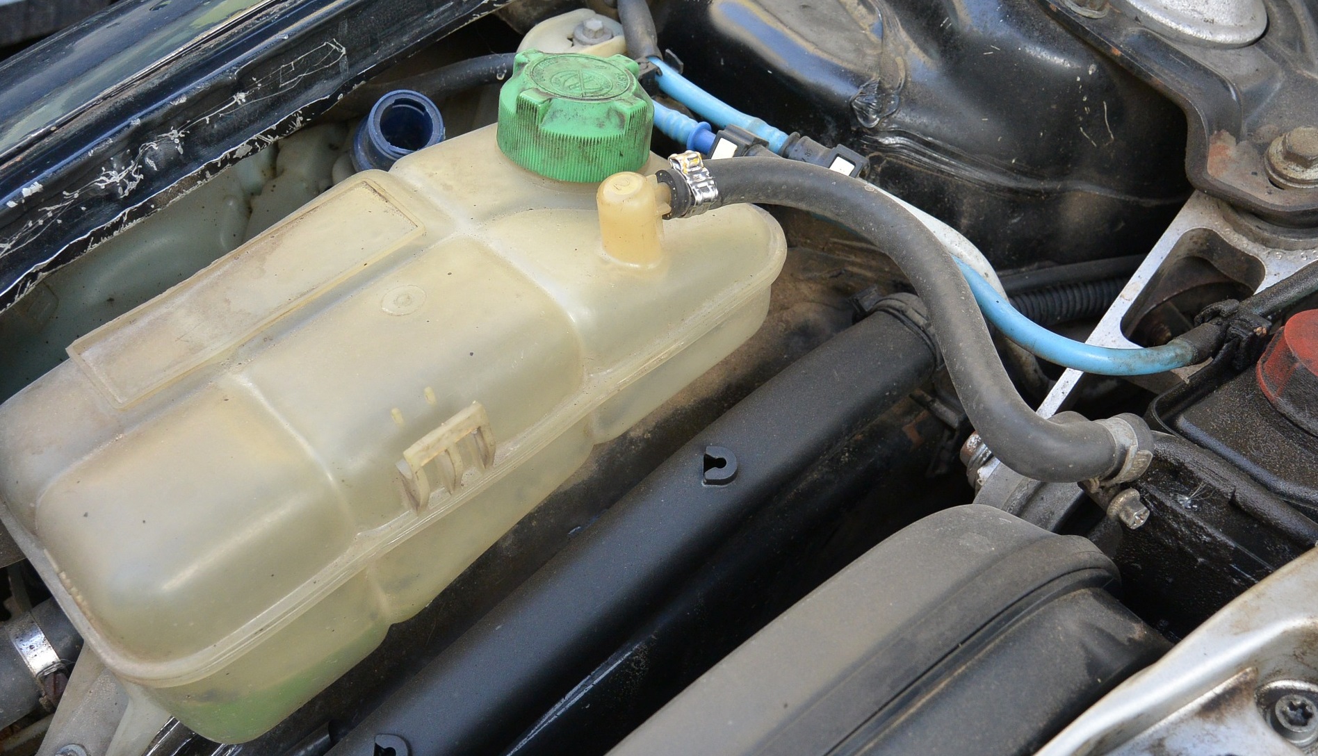 Qué es el líquido refrigerante y por qué es fundamental para nuestro coche?
